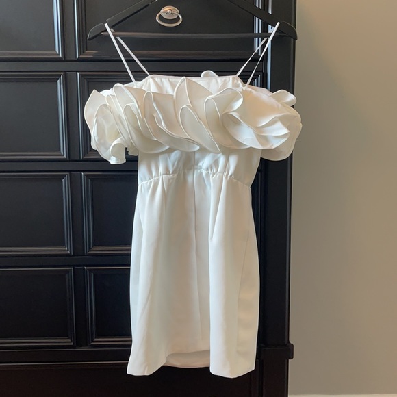 White Fitted Dress - Picture 2 of 7